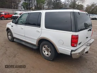 1998 Ford Expedition XLT with VIN 1FMRU1769WLC12068, listed as a IAAI auction lot 41562454 with 275,392 mi miles. Bid and sale history available at carsss.com. Image 3.