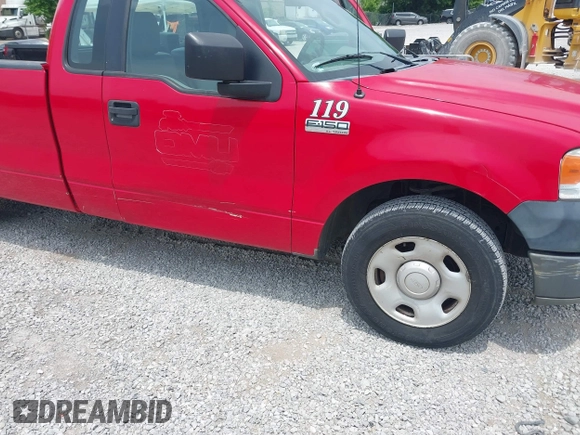 2005 Ford F-150 XL z VIN 1FTRF12W65NA26903, wystawiony jako IAAI lot #42434640 z przebiegiem 56 840 mil mil oraz . Historia ofert i sprzedaży dostępna na DreamBid. Obrazek 12.