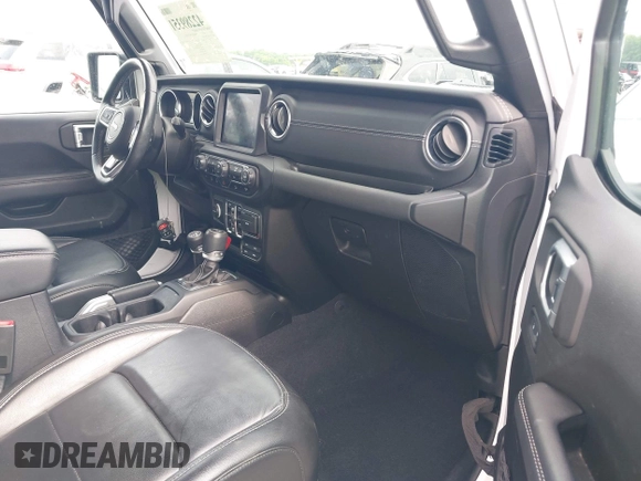 2020 Jeep Wrangler Unlimited Sahara с VIN 1C4HJXEN3LW243588, выставлен на аукционе IAAI как лот 42289351 с пробегом 67 825 миль миль и . История ставок и продаж доступна на DreamBid. Изображение 5.