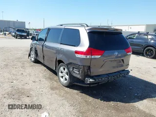 2011 Toyota Sienna LE AAS with VIN 5TDKK3DC0BS103380, listed as a IAAI auction lot 41855259 with 216,022 mi miles. Bid and sale history available at carsss.com. Image 3.