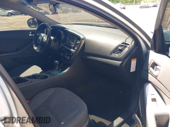 2015 Kia Optima Hybrid with VIN KNAGM4AD2F5082642, listed as a IAAI auction lot 39434717 with 131,000 mi miles. Bid and sale history available at carsss.com. Image 5.