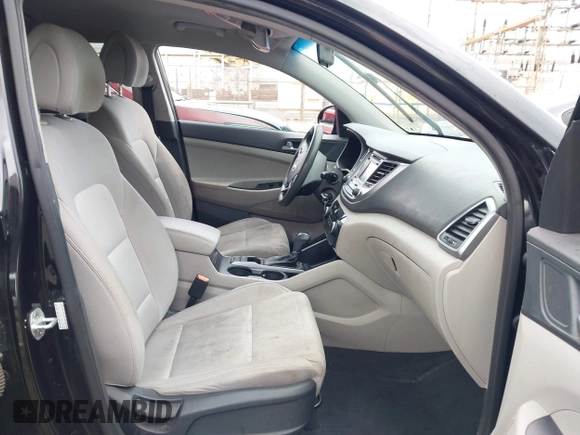2017 Hyundai Tucson SE with VIN KM8J33A48HU276120, listed as a IAAI auction lot 41731715 with 108,486 mi miles. Bid and sale history available at carsss.com. Image 5.