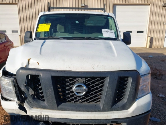 2016 Nissan NV SV z VIN 1N6BF0KM0GN810830, wystawiony jako IAAI lot #41421636 z przebiegiem 190 532 mil mil oraz . Historia ofert i sprzedaży dostępna na DreamBid. Obrazek 12.