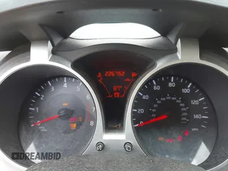 2015 Nissan Juke SL z VIN JN8AF5MV0FT554723, wystawiony jako IAAI lot #42415529 z przebiegiem 226 752 mil mil oraz . Historia ofert i sprzedaży dostępna na DreamBid. Obrazek 7.