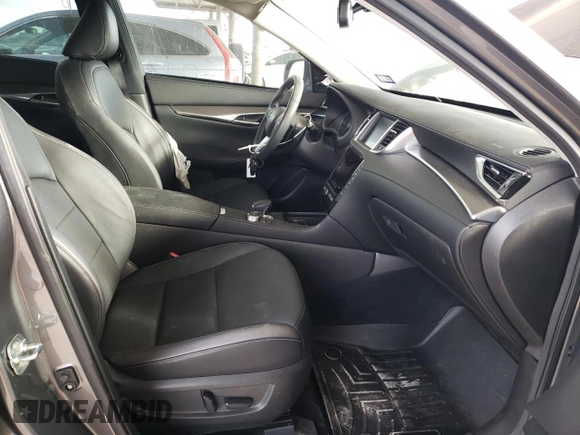 2022 Infiniti QX50 LUXE with VIN 3PCAJ5BA2NF118208, listed as a Copart auction lot 38214143 with 5,529 mi miles. Bid and sale history available at carsss.com. Image 7.