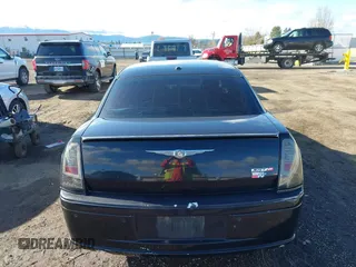2006 Chrysler 300 C SRT8 with VIN 2C3LA73W06H370568, listed as a IAAI auction lot 41982346 with 133,209 mi miles. Bid and sale history available at carsss.com. Image 16.