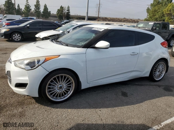 2013 Hyundai Veloster w/Gray Int with VIN KMHTC6AD4DU139521, listed as a Copart auction lot 83254954 with 172,195 mi miles and Clean Title. Bid and sale history available at carsss.com. Image 1.