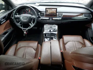 2017 Audi A8 z VIN WAU44AFD0HN004258, wystawiony jako Copart lot #55283985 z przebiegiem 128 059 mil mil oraz Szkoda całkowita • Salvage title. Historia ofert i sprzedaży dostępna na DreamBid. Obrazek 8.
