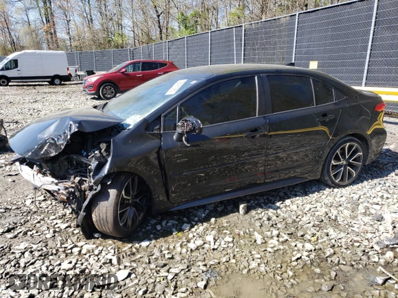 2020 Toyota Corolla SE with VIN JTDS4RCE2LJ004266, listed as a Copart auction lot 52421885 with 81,964 mi miles and Salvage Title. Bid and sale history available at carsss.com. Image 1.