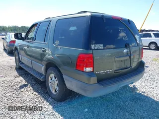 2003 Ford Expedition Special Service z VIN 1FMRU15W13LC50005, wystawiony jako IAAI lot #42234201 z przebiegiem 250 481 mil mil oraz . Historia ofert i sprzedaży dostępna na DreamBid. Obrazek 3.