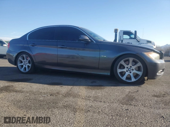 2008 BMW 3 Series 335i with VIN WBAVB73528KY65565, listed as a Copart auction lot 43210935 with 99,282 mi miles and Salvage title. Bid and sale history available at DreamBid. Image 4.