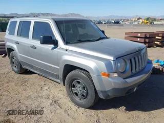 2016 Jeep Patriot Sport SE with VIN 1C4NJPBA6GD569276, listed as a IAAI auction lot 42254481 with 140,021 mi miles and . Bid and sale history available at DreamBid. Image 1.