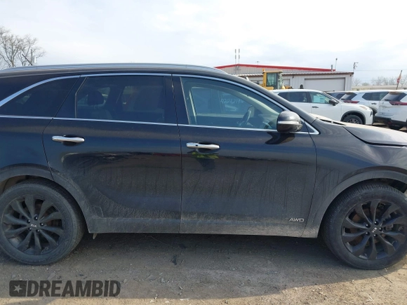 2020 Kia Sorento EX z VIN 5XYPHDA58LG708648, wystawiony jako IAAI lot #42022837 z przebiegiem 80 127 mil mil oraz . Historia ofert i sprzedaży dostępna na DreamBid. Obrazek 13.