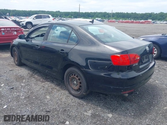 2014 Volkswagen Jetta SE with VIN 3VWD17AJ2EM428149, listed as a IAAI auction lot 42684150 with 206,924 mi miles and . Bid and sale history available at DreamBid. Image 3.