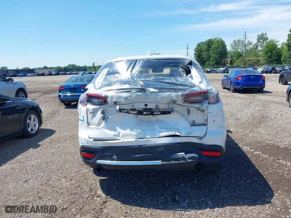 2016 Mazda CX-9 Grand Touring with VIN JM3TCBDY7G0125708, listed as a IAAI auction lot 39891843 with 133,988 mi miles. Bid and sale history available at carsss.com. Image 16.