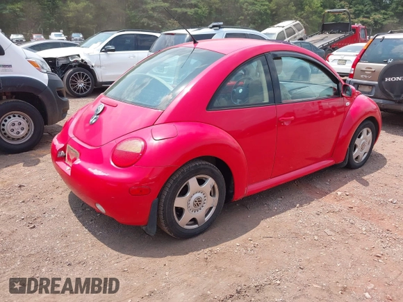 2001 Volkswagen Beetle GLS с VIN 3VWCS21C01M406402, выставлен на аукционе IAAI как лот 42366683 с пробегом 171 574 миль миль и . История ставок и продаж доступна на DreamBid. Изображение 4.