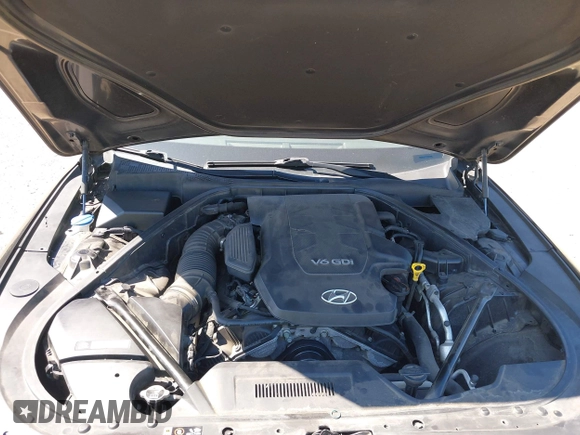 2015 Hyundai Genesis 3.8L with VIN KMHGN4JE7FU071677, listed as a IAAI auction lot 42068198 with 144,271 mi miles. Bid and sale history available at carsss.com. Image 10.