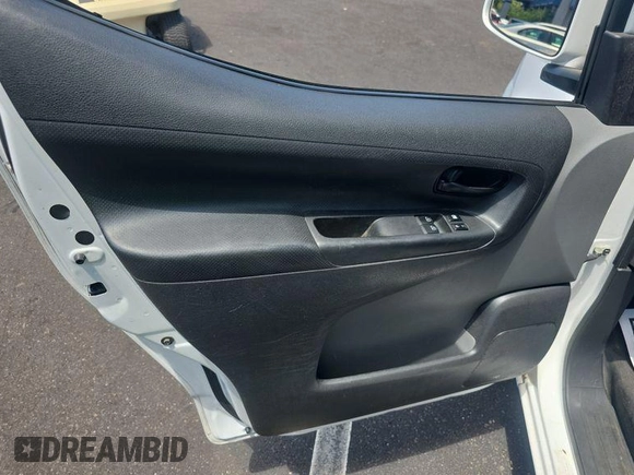 2020 Nissan NV200 SV with VIN 3N6CM0KN7LK705334, listed as a IAAI auction lot 42786967 with 98,164 mi miles and . Bid and sale history available at DreamBid. Image 15.