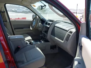 2011 Ford Escape XLT with VIN 1FMCU0D70BKC18662, listed as a IAAI auction lot 41769355 with 173,040 mi miles. Bid and sale history available at carsss.com. Image 5.