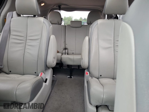 2011 Toyota Sienna XLE with VIN 5TDDK3DC6BS004295, listed as a Copart auction lot 65534555 with 195,143 mi miles and Clean title. Bid and sale history available at DreamBid. Image 10.