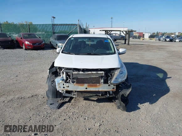2015 Nissan Versa SV with VIN 3N1CN7AP0FL955480, listed as a IAAI auction lot 42070703 with 69,318 mi miles. Bid and sale history available at carsss.com. Image 6.