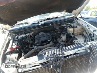 2008 Ford F-150 XLT с VIN 1FTPX14V08FC02030, выставлен на аукционе IAAI как лот 42637898 с пробегом 101 181 миль миль и . История ставок и продаж доступна на DreamBid. Изображение 10.