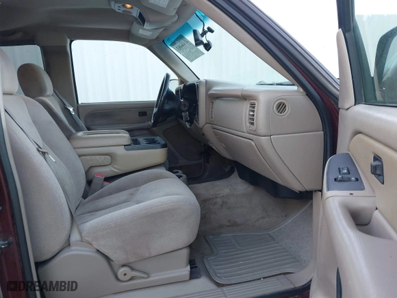 2003 Chevrolet Silverado 1500 LS with VIN 2GCEC19T531184487, listed as a IAAI auction lot 41846403 with 262,620 mi miles. Bid and sale history available at carsss.com. Image 5.