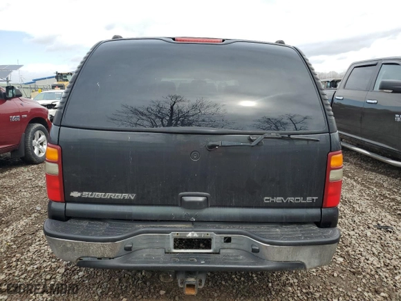 2003 Chevrolet Suburban Z71 with VIN 3GNFK16T03G198646, listed as a Copart auction lot 50222195 with 245,860 mi miles and Salvage Title. Bid and sale history available at carsss.com. Image 6.