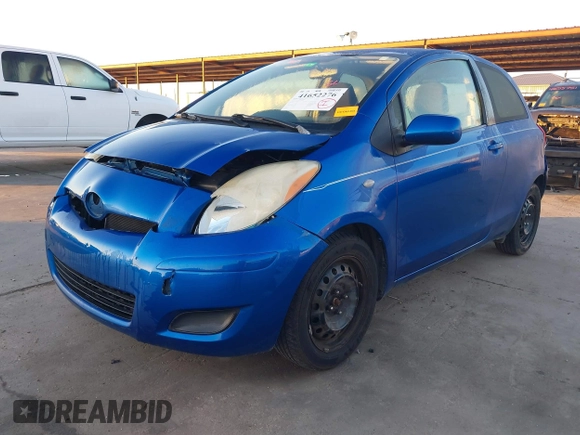 2010 Toyota Yaris z VIN JTDJT4K36A5290047, wystawiony jako IAAI lot #41652276 z przebiegiem 185 017 mil mil oraz . Historia ofert i sprzedaży dostępna na DreamBid. Obrazek 2.