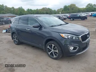 2016 Kia Sorento EX with VIN 5XYPHDA18GG142669, listed as a IAAI auction lot 42257533 with 102,064 mi miles and . Bid and sale history available at DreamBid. Image 1.