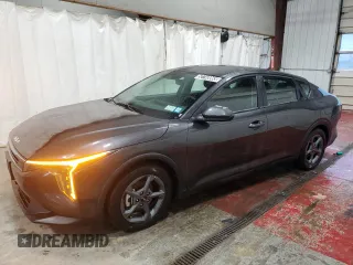 2025 Kia K4 LXS with VIN 3KPFT4DE8SE039220, listed as a Copart auction lot 52748865 with 2,770 mi miles and Clean Title. Bid and sale history available at carsss.com. Image 1.