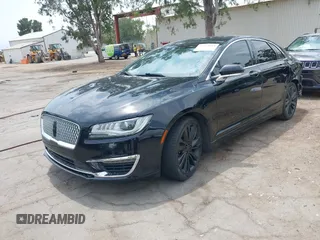 2017 Lincoln MKZ Reserve z VIN 3LN6L5EC2HR622768, wystawiony jako IAAI lot #42394044 z przebiegiem 78 914 mil mil oraz . Historia ofert i sprzedaży dostępna na DreamBid. Obrazek 17.