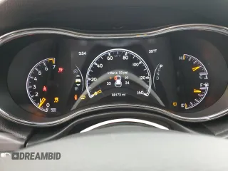 2019 Jeep Grand Cherokee Upland z VIN 1C4RJFAG5KC588482, wystawiony jako Copart lot #88003705 z przebiegiem 38 173 mil mil oraz Szkoda całkowita • Salvage title. Historia ofert i sprzedaży dostępna na DreamBid. Obrazek 9.