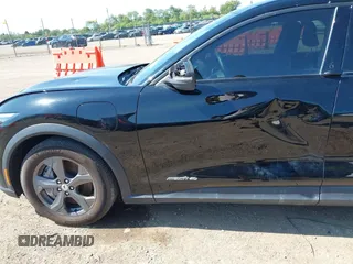 2022 Ford Mustang Mach-E Select с VIN 3FMTK1SS5NMA38545, выставлен на аукционе IAAI как лот 42546256 с пробегом 48 472 миль миль и . История ставок и продаж доступна на DreamBid. Изображение 6.