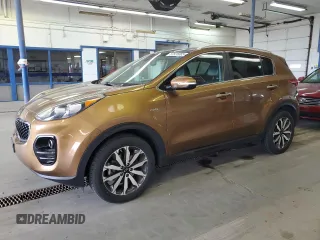2017 Kia Sportage EX z VIN KNDPNCAC9H7052983, wystawiony jako Copart lot #57535085 z przebiegiem 101 054 mil mil oraz Czysty tytuł • Clean title. Historia ofert i sprzedaży dostępna na DreamBid. Obrazek 1.