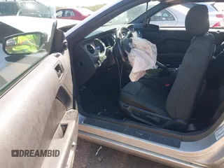 2014 Ford Mustang V6 с VIN 1ZVBP8EM9E5314011, выставлен на аукционе IAAI как лот 42332004 с пробегом 133 361 миль миль и . История ставок и продаж доступна на DreamBid. Изображение 5.