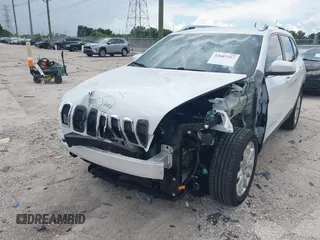 2017 Jeep Cherokee Limited z VIN 1C4PJLDB8HW596380, wystawiony jako IAAI lot #42607357 z przebiegiem 33 407 mil mil oraz . Historia ofert i sprzedaży dostępna na DreamBid. Obrazek 6.