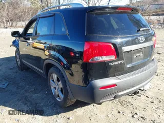 2013 Kia Sorento EX with VIN 5XYKU4A27DG414560, listed as a IAAI auction lot 41368699 with 101,185 mi miles and . Bid and sale history available at carsss.com. Image 3.