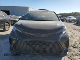 2021 Toyota Sienna XSE with VIN 5TDDSKFC4MS003141, listed as a Copart auction lot 86877074 with 95,297 mi miles and Salvage Title. Bid and sale history available at carsss.com. Image 5.