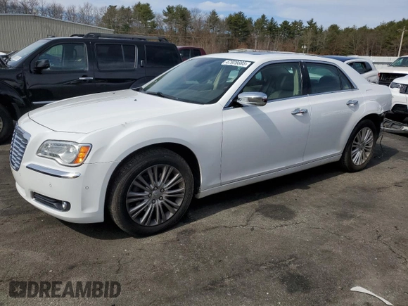 2011 Chrysler 300 C z VIN 2C3CK6CT1BH612274, wystawiony jako Copart lot #47928685 z przebiegiem 135 928 mil mil oraz Szkoda całkowita • Salvage title. Historia ofert i sprzedaży dostępna na DreamBid. Obrazek 1.
