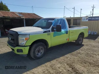 2011 Ford F-250 XL z VIN 1FDBF2A6XBEC36534, wystawiony jako Copart lot #83703124 z przebiegiem 302 376 mil mil oraz Czysty tytuł • Clean title. Historia ofert i sprzedaży dostępna na DreamBid. Obrazek 1.