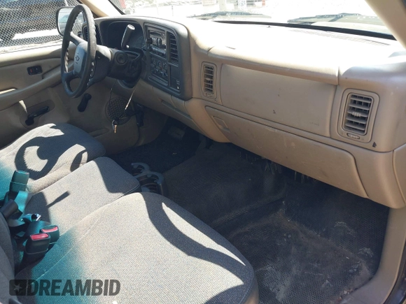 2002 Chevrolet Silverado 1500 Commercial with VIN 1GCEC14W72Z175006, listed as a IAAI auction lot 42277369 with 102,125 mi miles and . Bid and sale history available at DreamBid. Image 5.