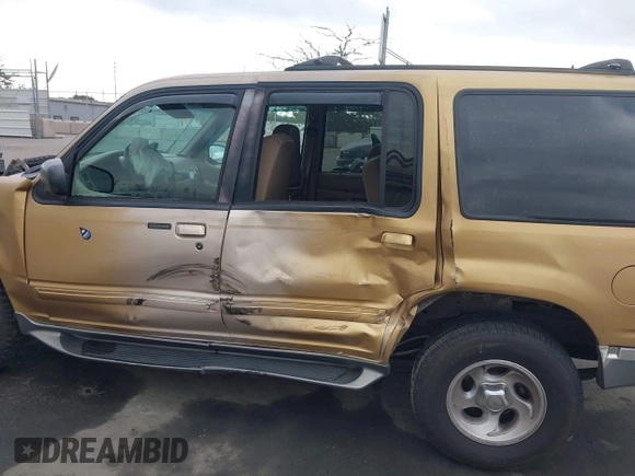 1998 Ford Explorer with VIN 1FMZU32X1WZA93411, listed as a IAAI auction lot 41368427 with 237,756 mi miles and . Bid and sale history available at DreamBid. Image 15.