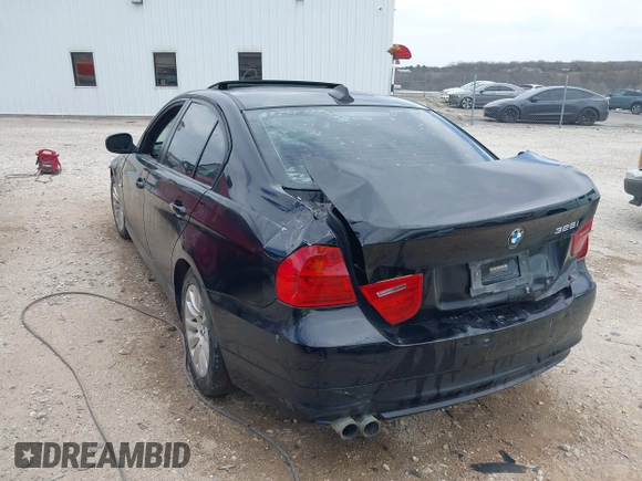 2009 BMW 3 Series 328i with VIN WBAPH77569NM30145, listed as a IAAI auction lot 41823486 with 1 mi miles. Bid and sale history available at carsss.com. Image 3.