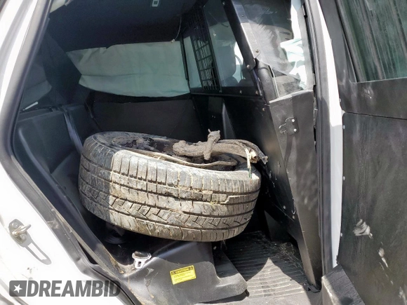 2022 Chevrolet Tahoe z VIN 1GBSCLED5NR233554, wystawiony jako Copart lot #61064025 z przebiegiem Nie podano mil oraz Czysty tytuł • Clean title. Historia ofert i sprzedaży dostępna na DreamBid. Obrazek 10.