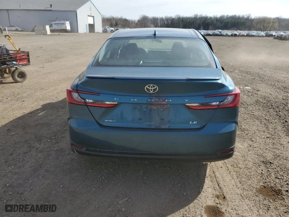 2025 Toyota Camry LE with VIN 4T1DAACK1SU533368, listed as a Copart auction lot 49908085 with 5,265 mi miles and Salvage Title. Bid and sale history available at carsss.com. Image 6.
