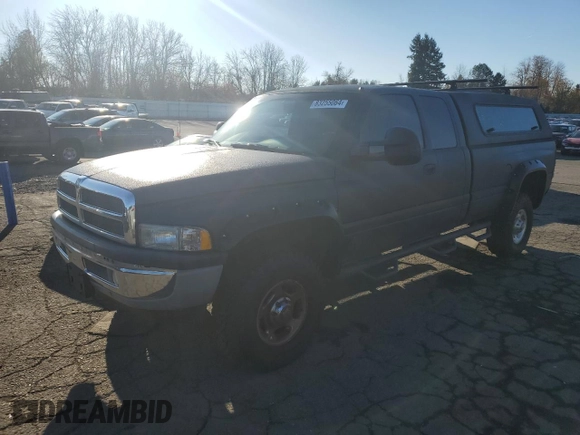 2000 Dodge 2500 z VIN 1B7KF23W9YJ179230, wystawiony jako Copart lot #83255064 z przebiegiem 156 756 mil mil oraz Czysty tytuł • Clean title. Historia ofert i sprzedaży dostępna na DreamBid. Obrazek 1.