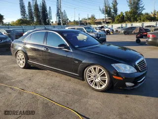 2009 Mercedes-Benz S-Class 5.5L V12 with VIN WDDNG76X69A246403, listed as a Copart auction lot 83614864 with 108,138 mi miles and Clean Title. Bid and sale history available at carsss.com. Image 4.