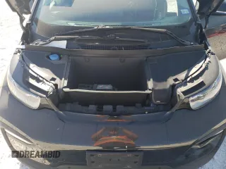 2019 BMW i3 with VIN WBY8P4C54K7D03050, listed as a Copart auction lot 76057684 with 31,858 mi miles and Salvage Title. Bid and sale history available at carsss.com. Image 12.
