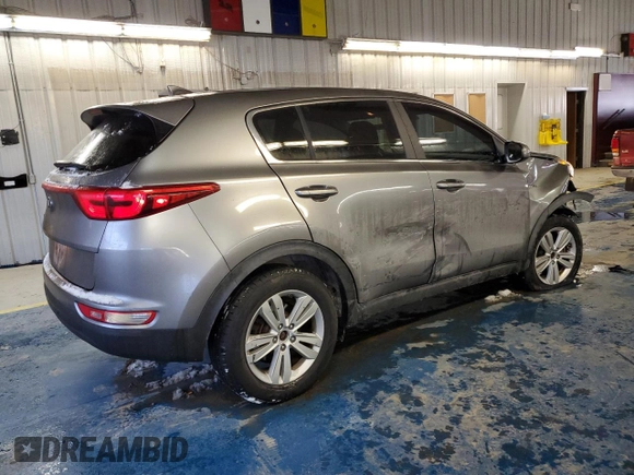 2017 Kia Sportage LX z VIN KNDPMCAC4H7127477, wystawiony jako Copart lot #88499105 z przebiegiem 161 401 mil mil oraz Szkoda całkowita • Salvage title. Historia ofert i sprzedaży dostępna na DreamBid. Obrazek 3.